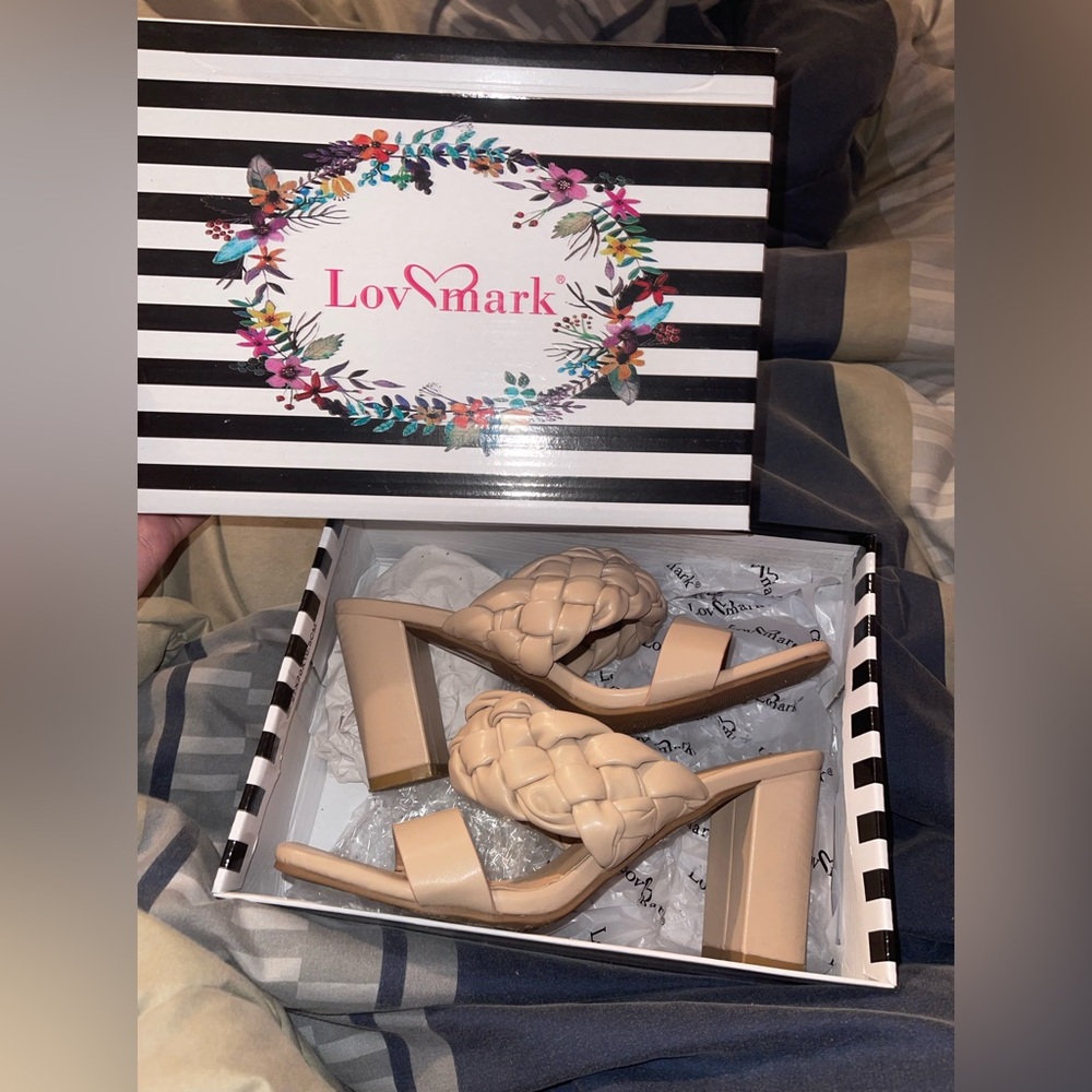 tan heels